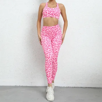 Модный женский костюм для йоги с леопардовым принтом 2023 года, укороченный топ для фитнеса, облегающие леггинсы с высокой талией, эластичные брюки для девочек